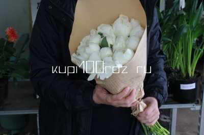 Букет из 15 белых пионов
