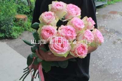 Букет из 11 роз сорта Эсперанс